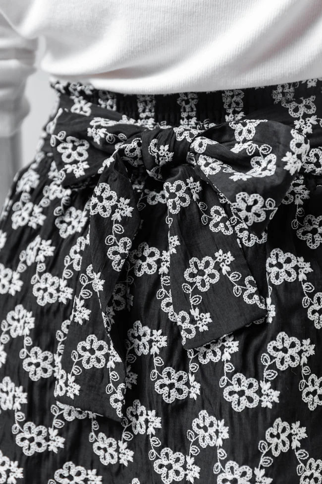 Garden Gathering Black Belted Floral Skort