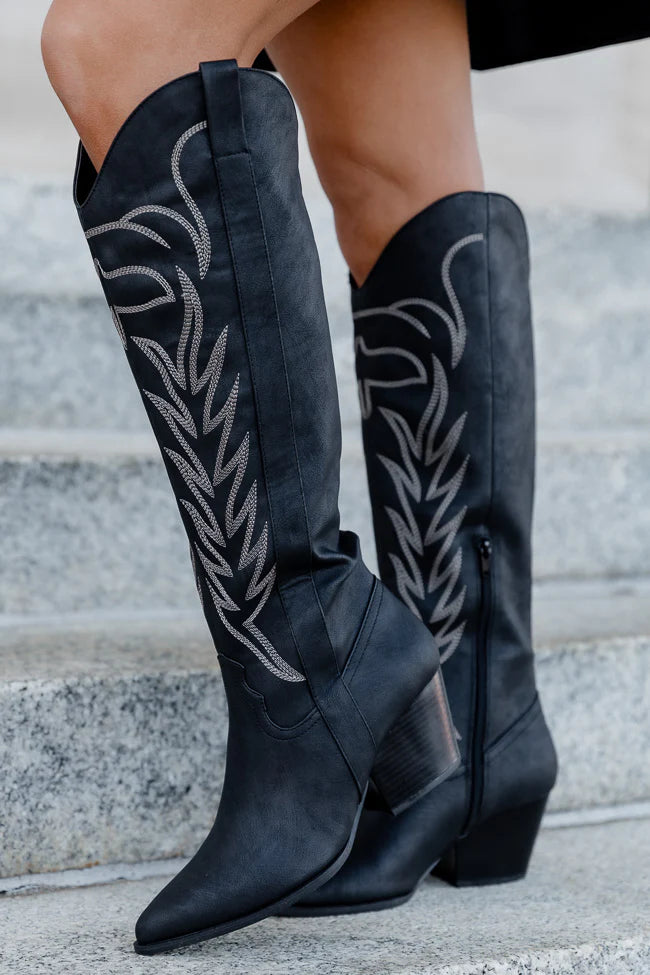 Shania Black Cowboy Boots With Contrast Stitching